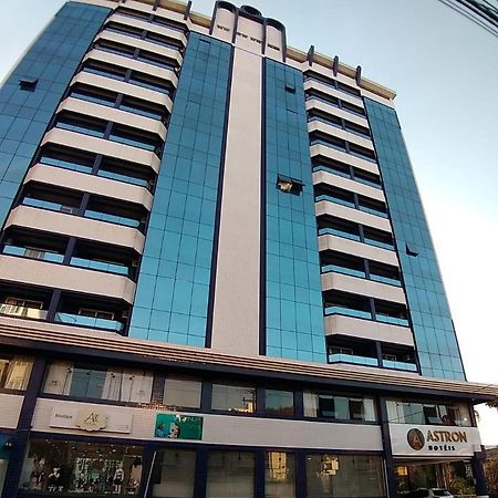 Astron Suites Sao Jose Dos Pinhais By Nobile Exterior foto