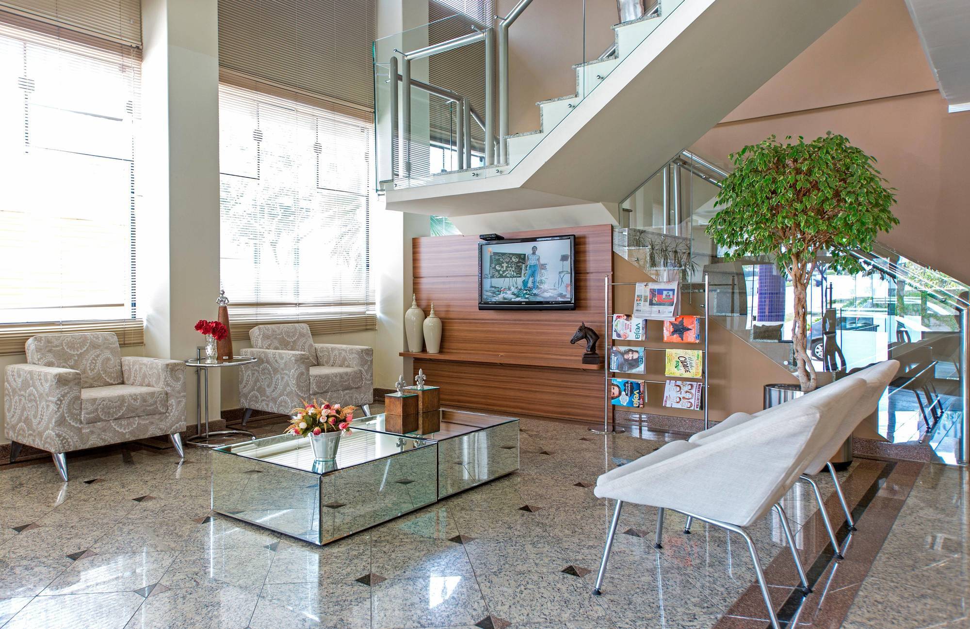 Astron Suites Sao Jose Dos Pinhais By Nobile Exterior foto